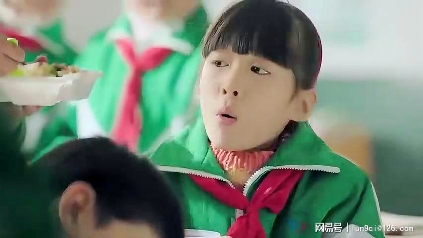 鸡毛飞上天邱岩扮演者(鸡毛飞上天邱岩扮演者小时候)