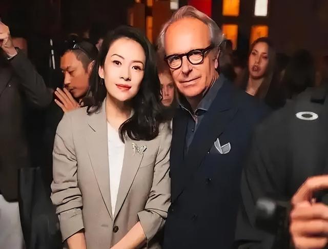 章子怡有几任丈夫(章子怡一共几个男友)