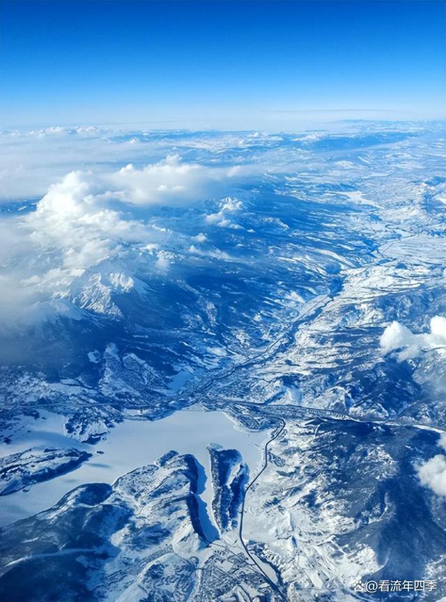 大气层有多高(大气层有多高?3000米差不多吗?)