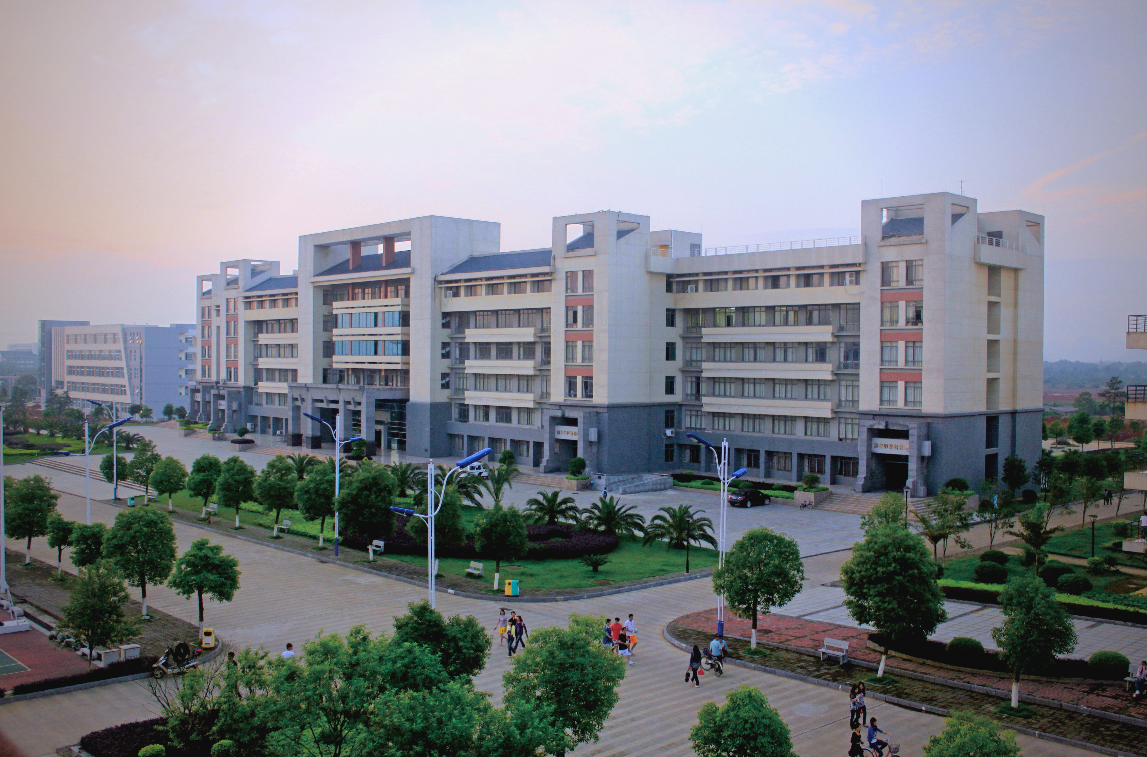 广西师范大学最好的专业(广西师范大学最好的专业是哪些)