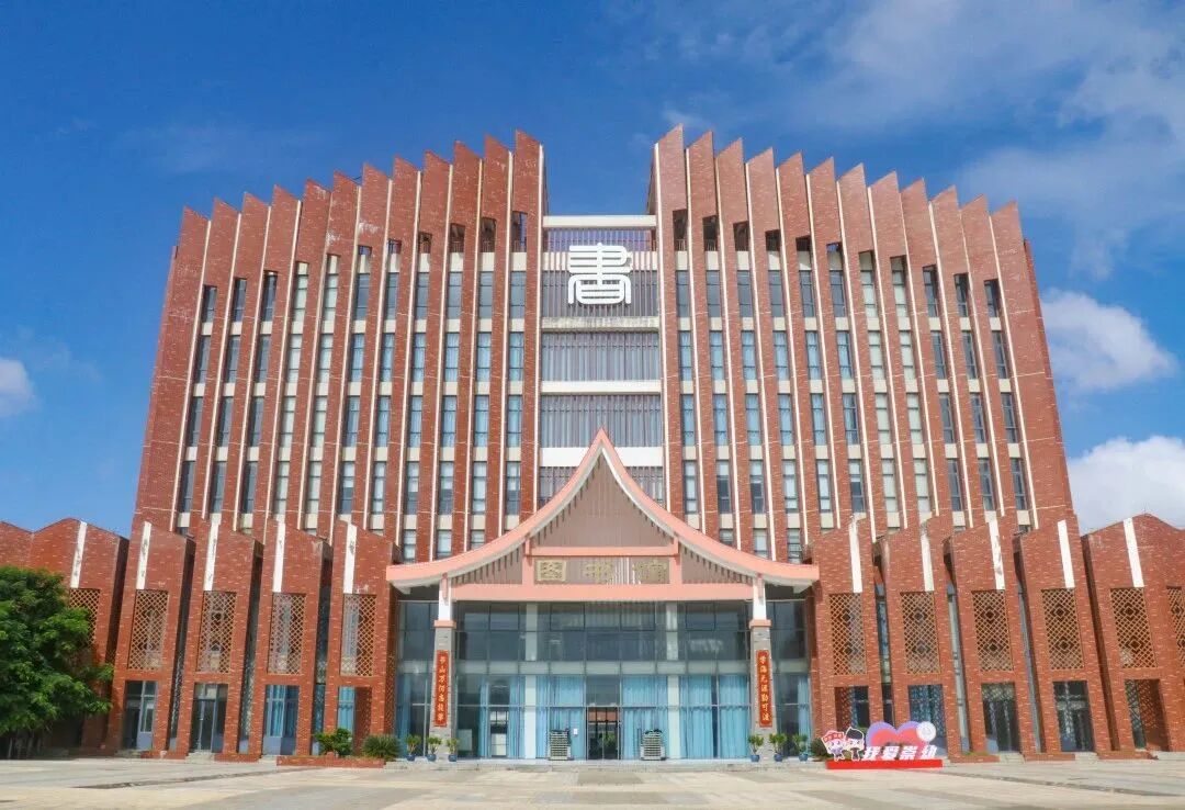 崇左有什么大学(崇左有什么大学是9月开学的)