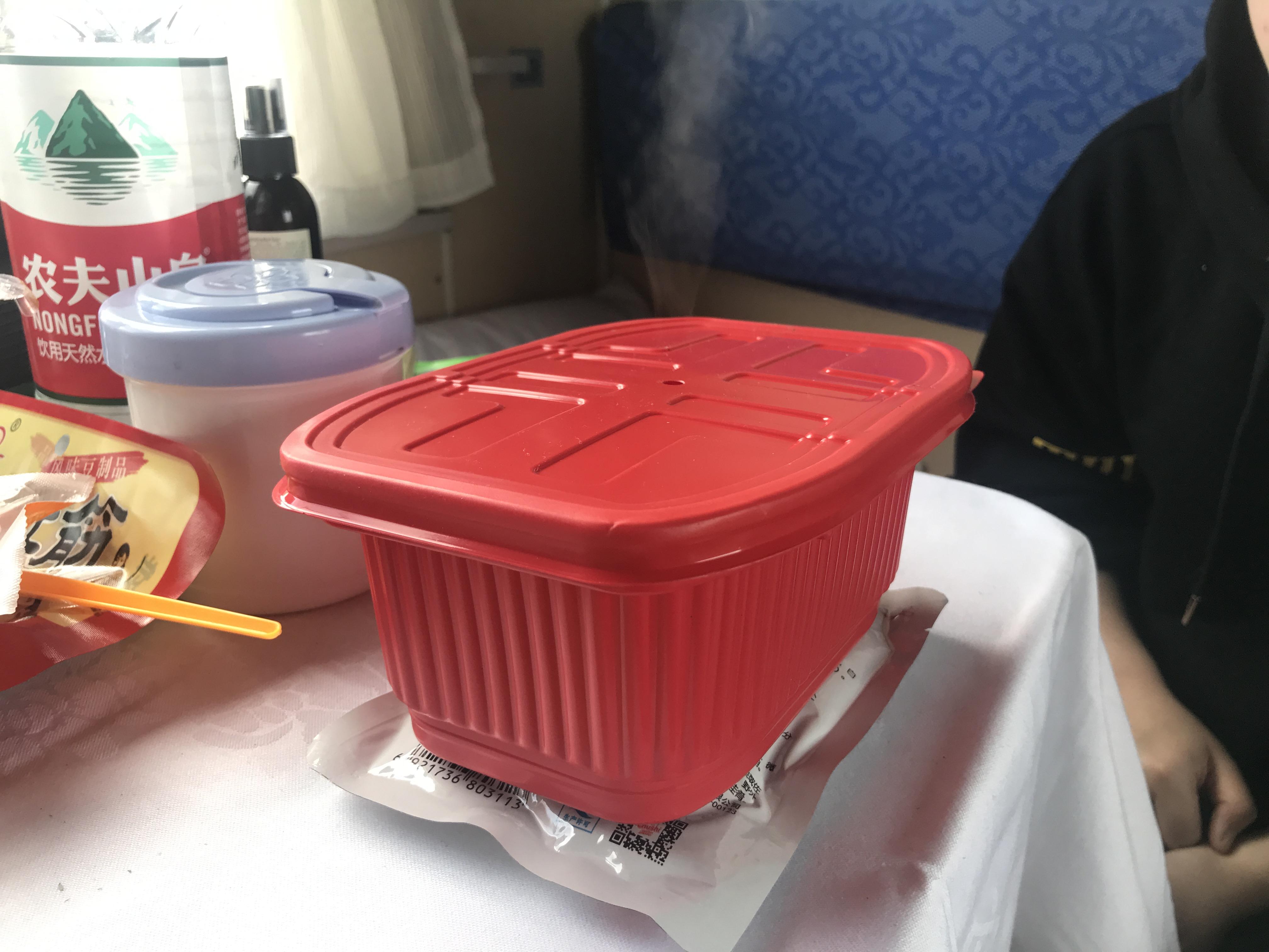 自热米饭可以带上飞机吗(自热米饭可以带上飞机吗国内)