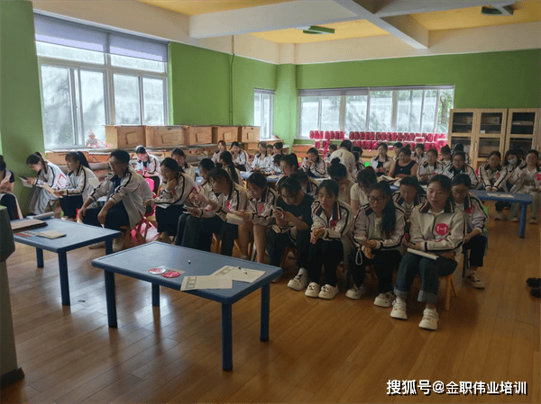怎么考大专证(怎么考大专证成人)